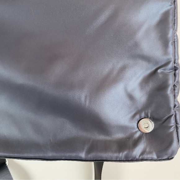 Caraa X Athleta Puffer Grey Satin Lightweight Crossbody Bag - Picture 7 of 12